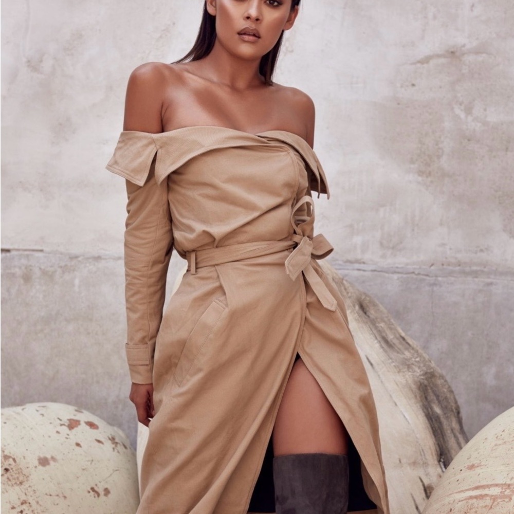 House of CB MAGDALENA Off The Shoulder Trench